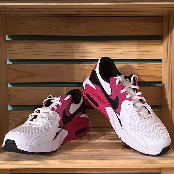 Nike Air Max Excee - Picture 1 of 3
